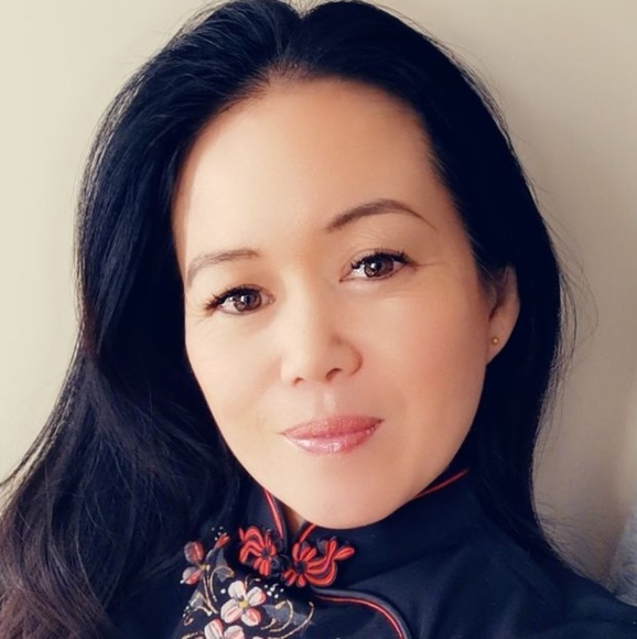 Meet your Posher, Elaine - Picture 1 of 1